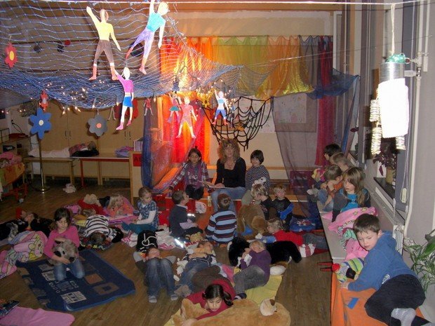 Maerchenstunde - Sonnenschule Attendorn Maerchenstunde - Sonnenschule Attendorn