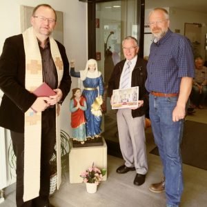 Einsegnung der Skulptur “Heilige Mutter Anna”