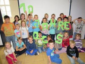 Freuen sich auf das Jubiläum am 12. September: Die „Ganztagskinder“ der Sonnenschule.