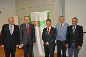 Unter der Sitzungsleitung von Schirmherr Frank Beckehoff wurden sie in ihren Ämtern einstimmig bestätigt: Andreas Zeppenfeld, Andreas Moll, Richard Sondermann und Michael Wulf (von links). Nicht im Bild: Dr. Daniel Heinemann. Foto: Karl-Hermann Ernst