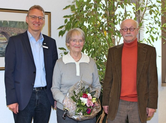 seniorenrat - abschied frau laumann Seniorenrat: Hildegard Laumann für 10 Jahre ehrenamtliche Tätigkeit geehrt