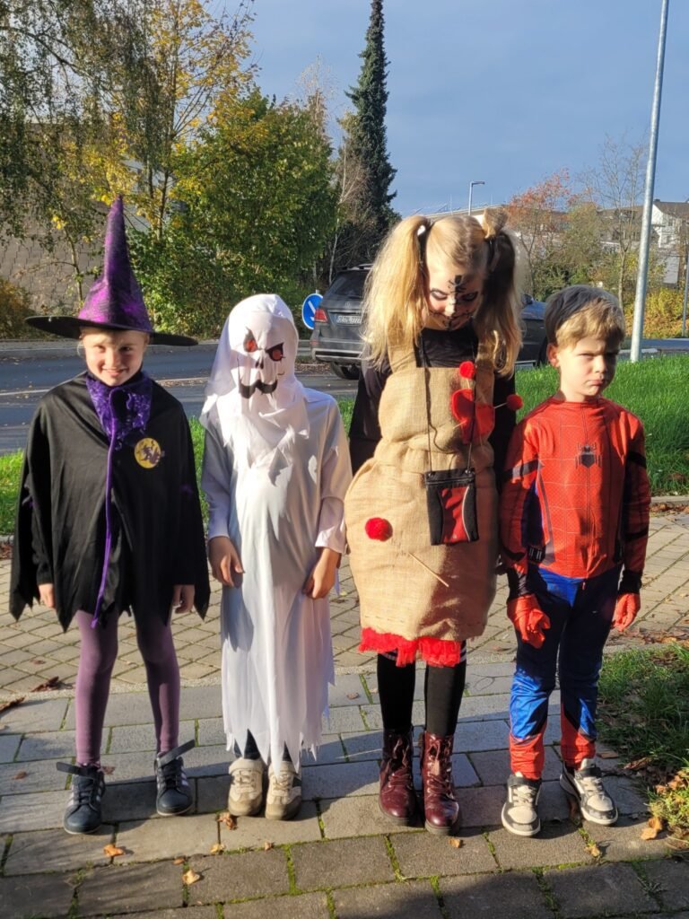 25 Jahre Halloweenparty im kjkHaus in Finnentrop 7 20241031 150035