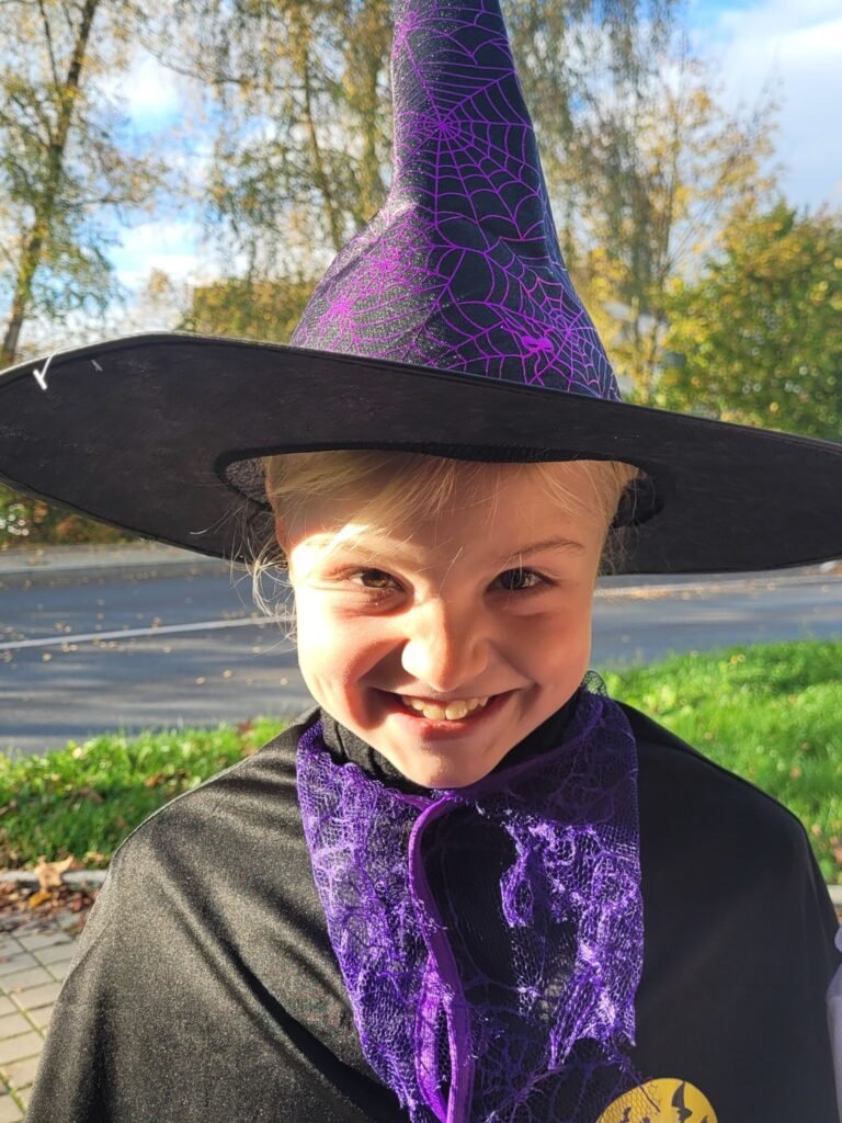25 Jahre Halloweenparty im kjkHaus in Finnentrop 3 20241031 150051