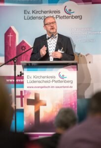 Finanzsynode: Haushalt unter Vorbehalt verabschiedet 1 ekklp finanzsynode 2024 superintendent christof grote
