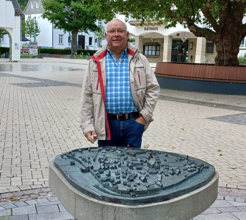 Abwechslungsreiche Stadtführungen in den Sommerferien 3 pitjes mit stadtmodell e1750770910778