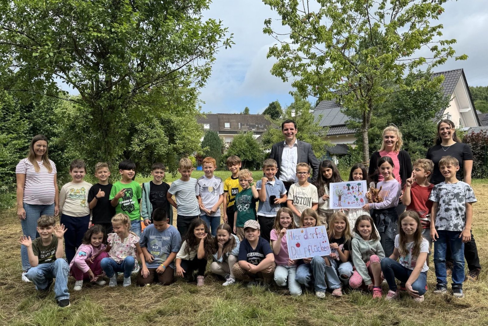 Nachhaltigkeit zum Anfassen 1 obstbaumaktion hansestadt attendorn