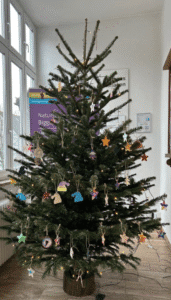 pm 07 2025 foto weihnachtsbaum rathaus drolshagen 2024