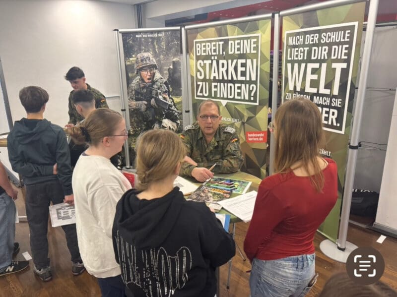 Erfolgreiche Berufsmesse Attendorn begeistert Schüler, Aussteller und Besucher 6 img 5359