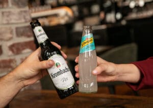 Krombacher Gruppe erzielt trotz herausforderndem Umfeld stabiles Ergebnis und stärkt Markenportfolio 1 krombacher schweppes