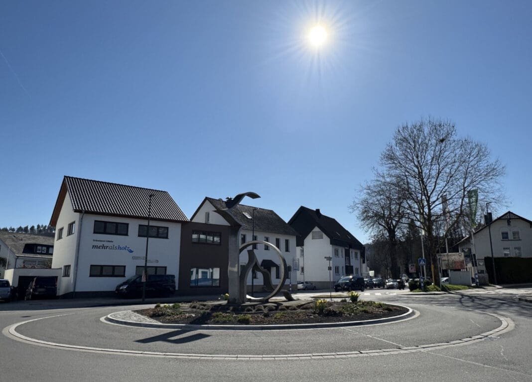 Sanierung der Bordsteine im Kreisverkehr Kölner Tor