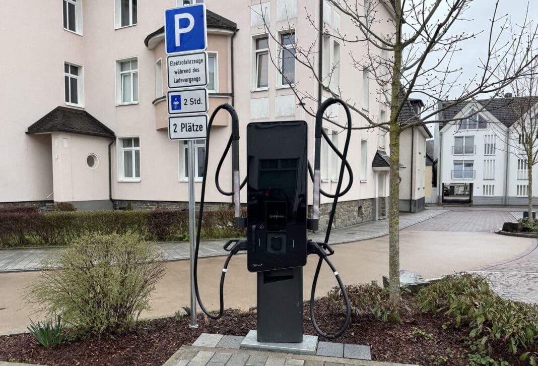 E-Ladesäule am Neumarkt