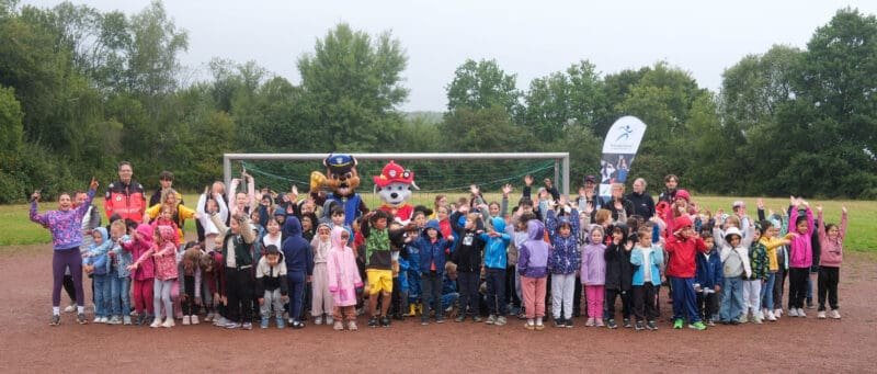 DRK-Kinderklinik ruft zu dritter Sponsoren-Laufwoche im September auf 1 maskottchen klein