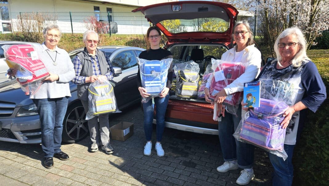 Tornister für 19 Kinder