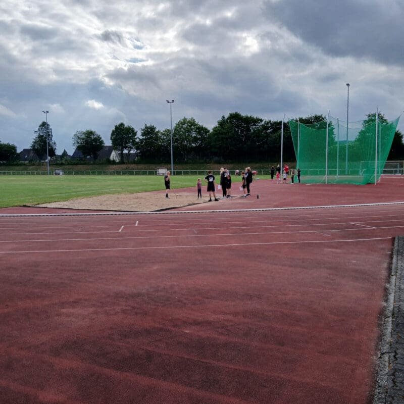 Erfolgreiche Sportabzeichen-Aktion im Hansa-Stadion 2 whatsapp image 2026 07 11 at 095041 4